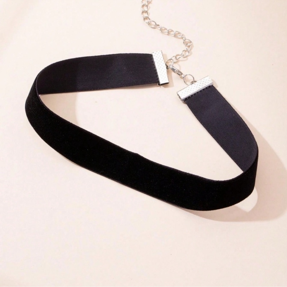 Y2K 90s Black Velvet Chunky Choker Necklace - Picture 7 of 11